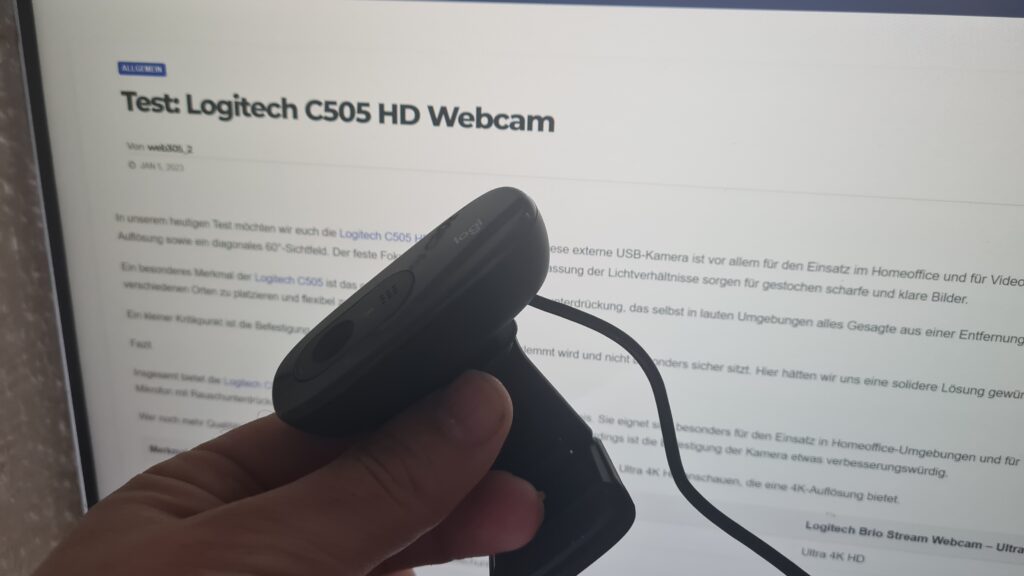 Test: Logitech C505 HD Webcam Halterung 